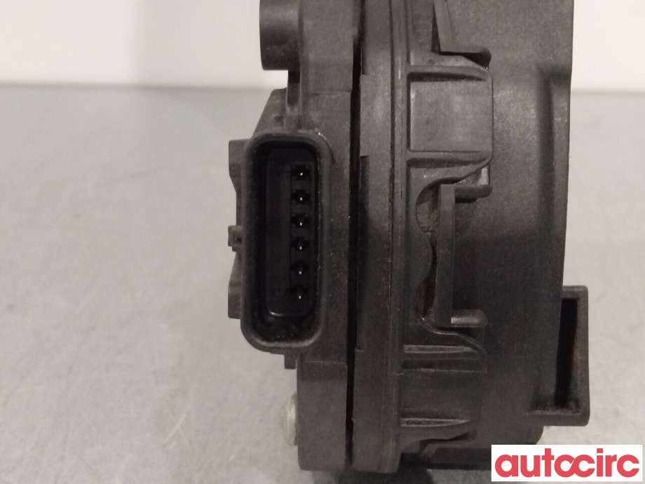 Pedal gass til Nissan X-Trail 2014-2022 (T32) (T32) (NISSAN|180024BA0B)