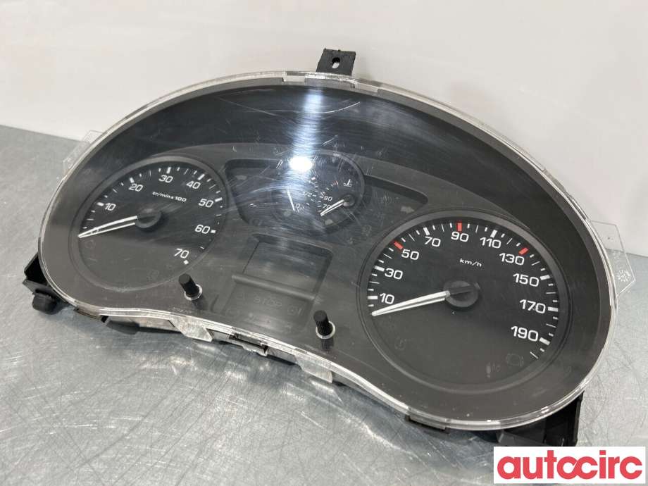 Instrumentpanel til Peugeot Expert 2007-2016 (Type II)  (PEUGEOT|9801642280)
