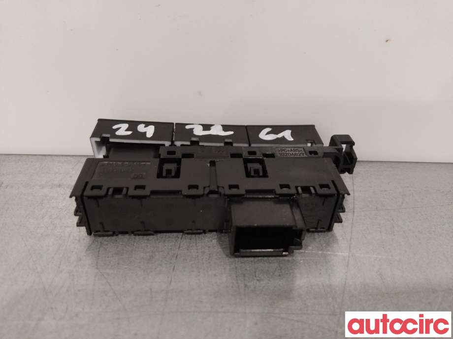 Bryter diverse til VW Golf VII 2012-2017 (Fase 1)  (VOLKSWAGEN|5G1927238E)