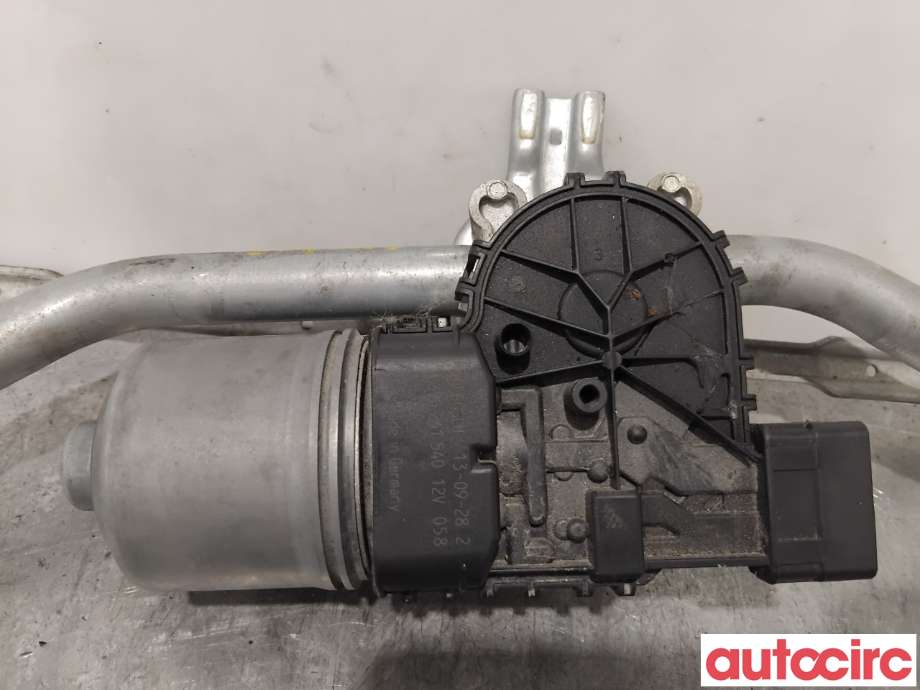 Viskermotor frontrute til Peugeot 208 2012-2019 (Type I)  (PEUGEOT|9673222580|0390241540)