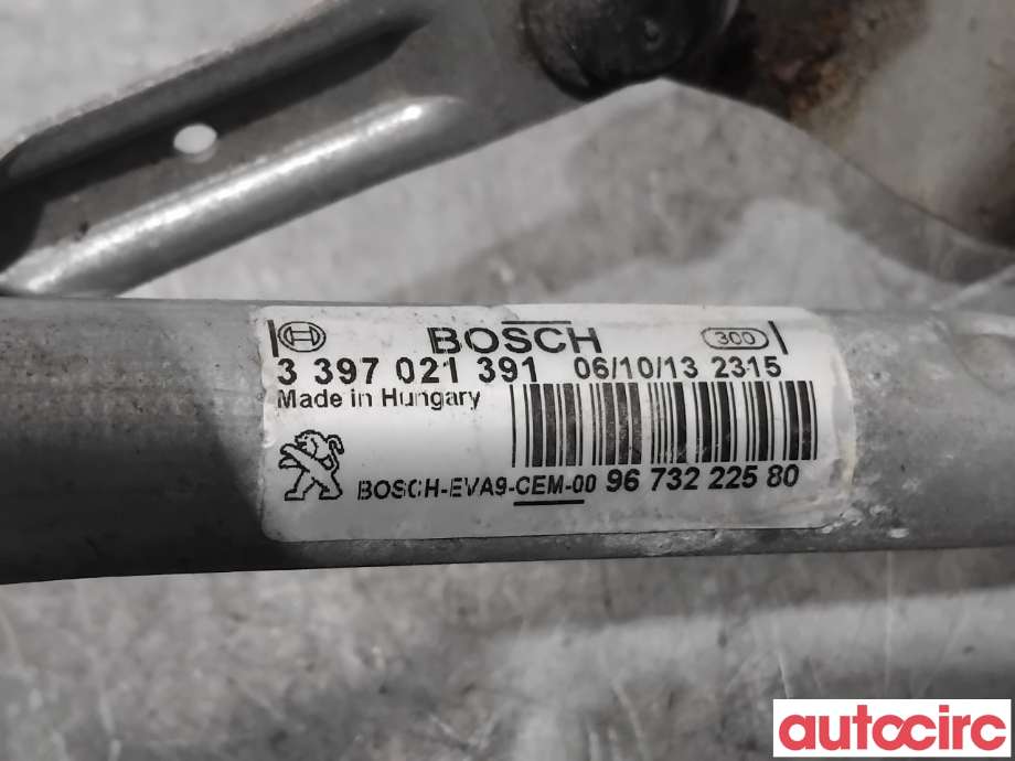 Viskermotor frontrute til Peugeot 208 2012-2019 (Type I)  (PEUGEOT|9673222580|0390241540)