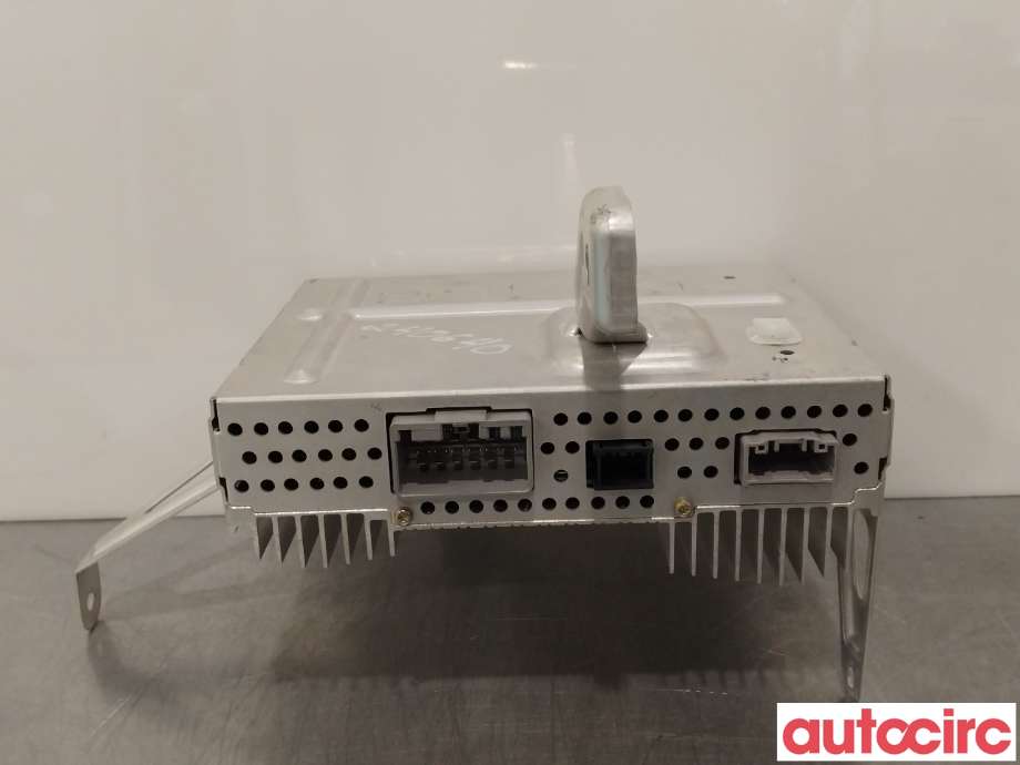 Bilstereo forsterker til Tesla Model 3 2018-2023 (Fase 1)  (TESLA|1079748-00-E)