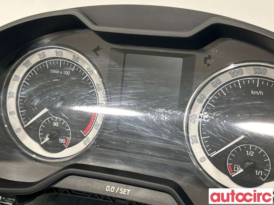 Instrumentpanel til Škoda Octavia 2017-2020 (Type III, Fase 2)  (SKODA|5E0920751E|A2C1231090001)