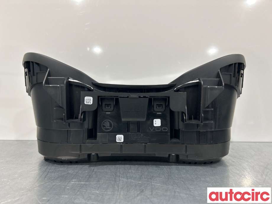 Instrumentpanel til Škoda Octavia 2017-2020 (Type III, Fase 2)  (SKODA|5E0920751E|A2C1231090001)