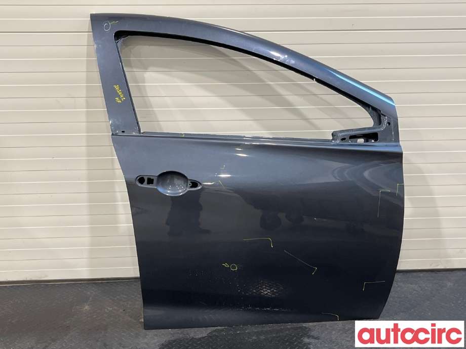Dør høyre foran til Renault Zoe 2013-2019 (Fase 1) (RENAULT|801007549R)