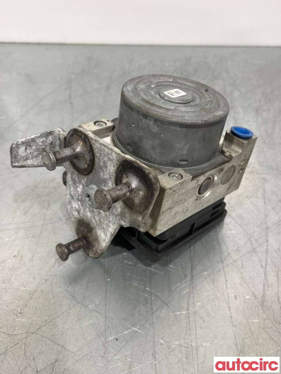 ABS sentral til Mercedes C-Klasse 2014-2018 (Fase 1) (W205) (W205) (MERCEDES|A2044310100|100915-15283|A2054313712)
