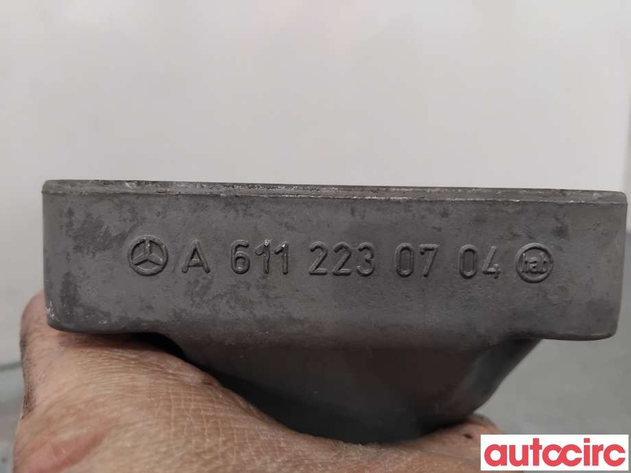 Motorfeste til Mercedes C-Klasse 2004-2007 (Fase 2) (W203) (W203) (MERCEDES|A6112230704|)