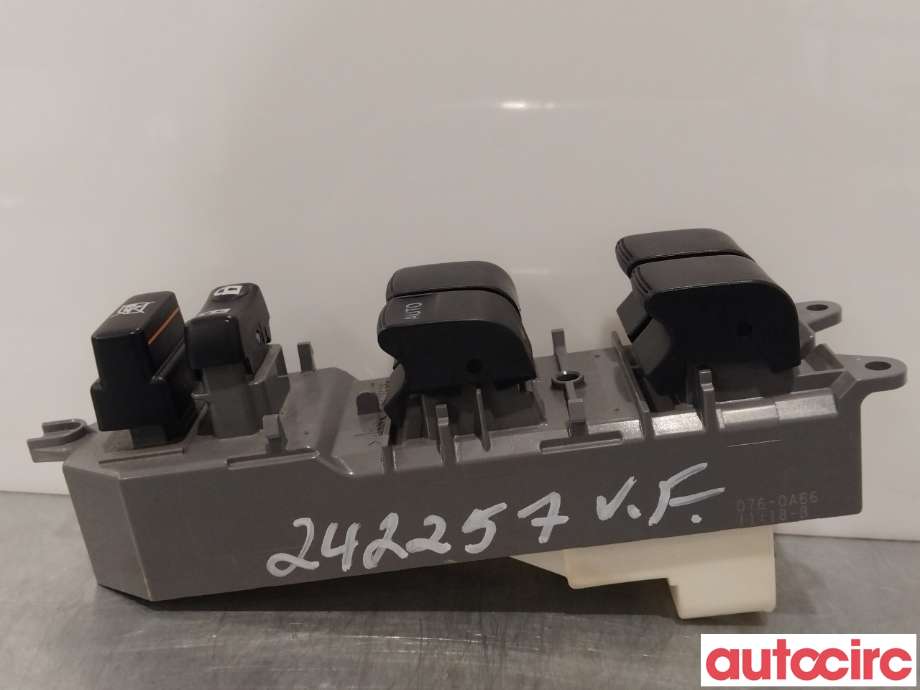 Bryter ruteheis til Toyota RAV4 2016-2019 (Type IV, Fase 2)  (TOYOTA|8482042210|)