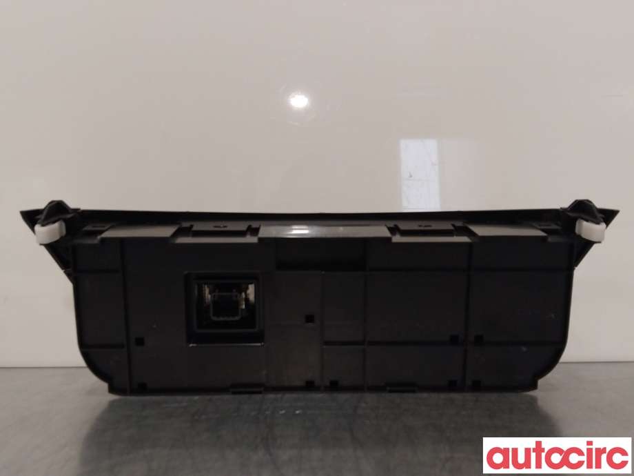 Varmeapparat betjening til Toyota RAV4 2016-2019 (Type IV, Fase 2)  (TOYOTA|5590042450)