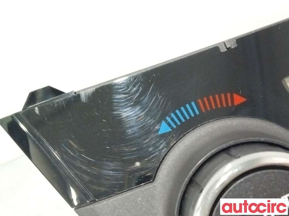 Varmeapparat betjening til Toyota RAV4 2016-2019 (Type IV, Fase 2)  (TOYOTA|5590042450)