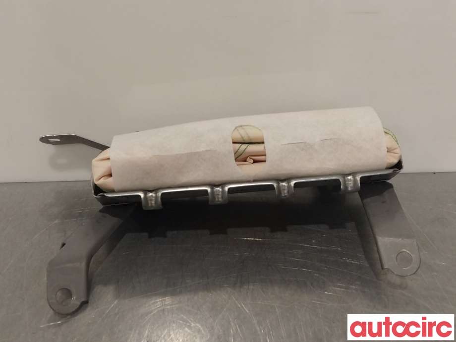 Airbag kne til Toyota RAV4 2016-2019 (Type IV, Fase 2)  (TOYOTA|7390042031C0|)