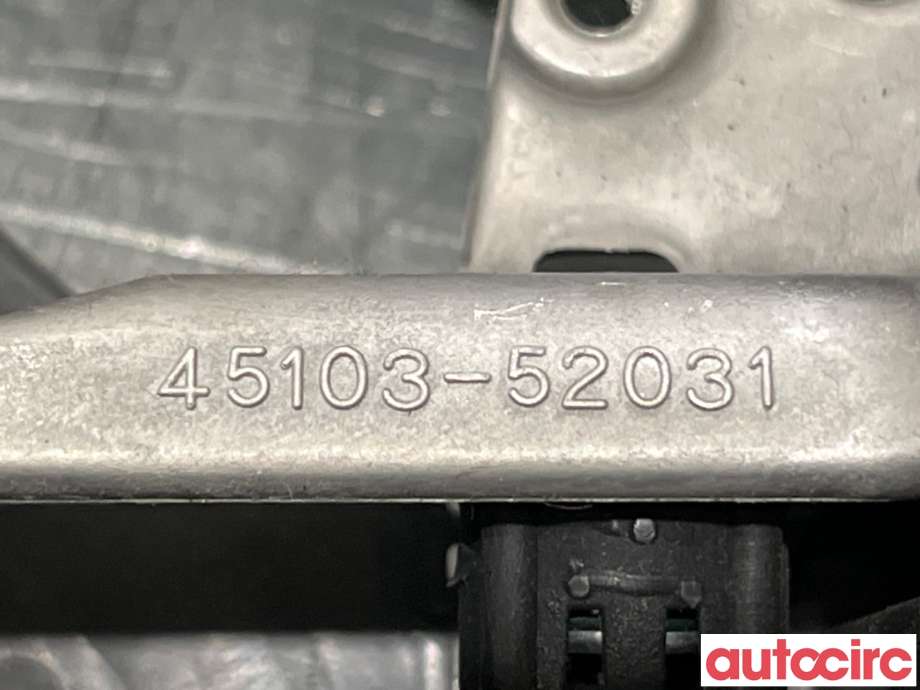 Ratt til Toyota Urban Cruiser 2009-2014  (TOYOTA|4510052390B0|)