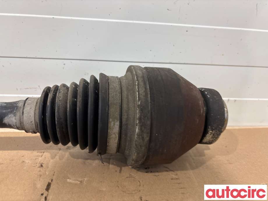 Drivaksel høyre foran til VW Transporter / Caravelle 2003-2009 (Fase 1) (T5) (T5) (VOLKSWAGEN|7H0407272CJ|7H0407454X)