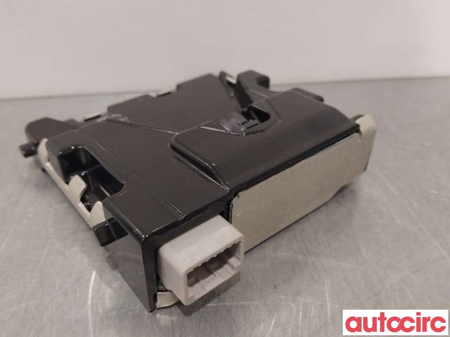 Kamera til Toyota RAV4 2016-2019 (Type IV, Fase 2) (TOYOTA|8646C42010||8646C-42010)