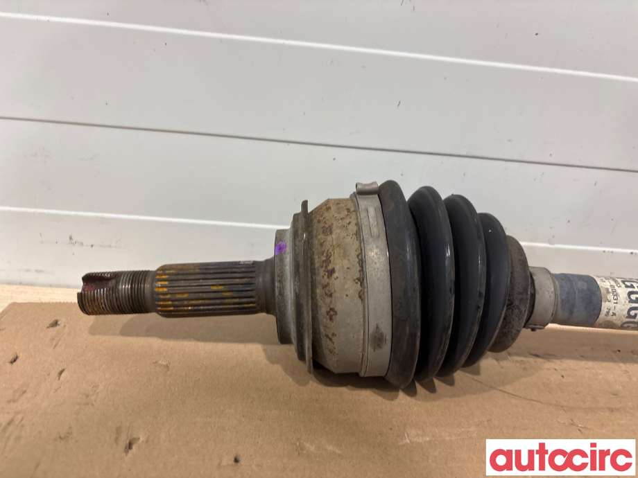 Drivaksel høyre foran til Toyota Yaris 2012-2014 (Type III, Fase 1) (TOYOTA|434100D331|)