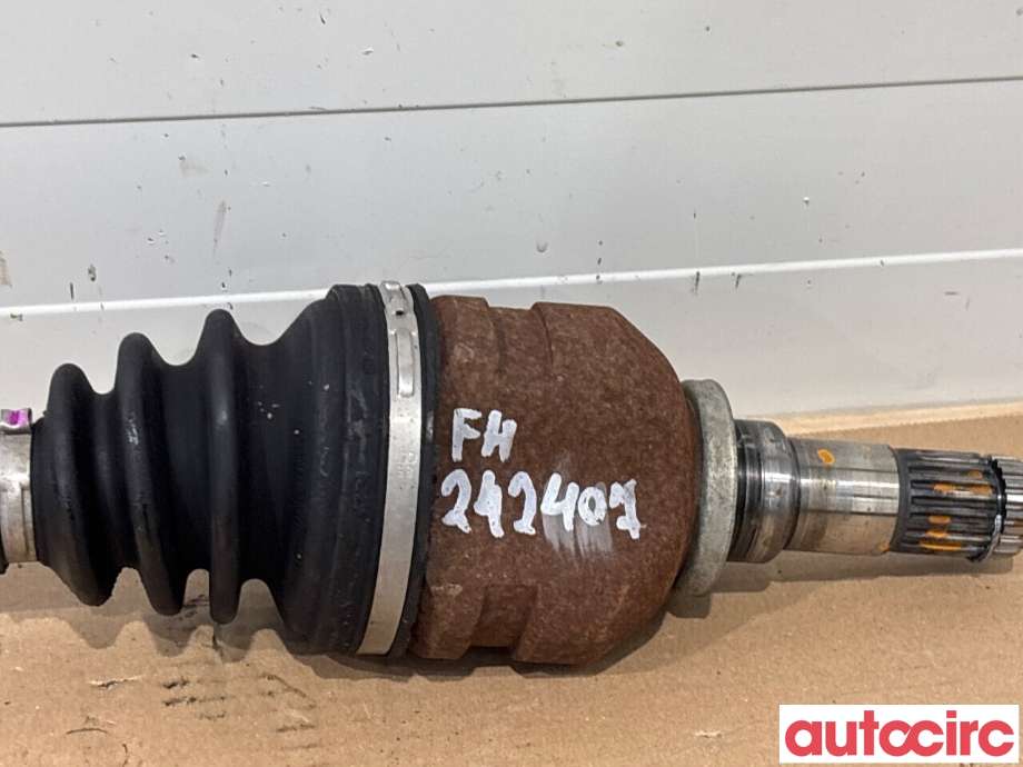Drivaksel høyre foran til Toyota Yaris 2012-2014 (Type III, Fase 1) (TOYOTA|434100D331|)