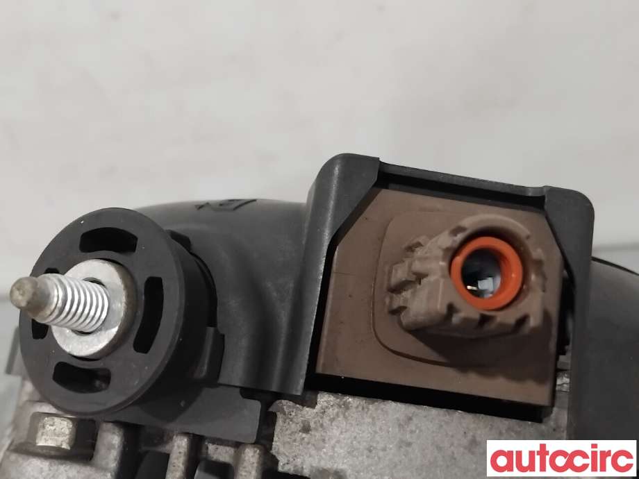Dynamo til Toyota RAV4 2013-2015 (Type IV, Fase 1) (TOYOTA|2706037101|104211-3201|27060-37101)