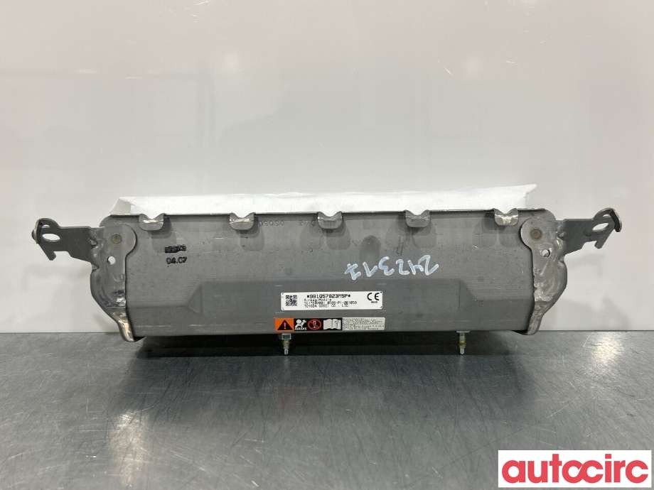 Airbag kne til Toyota RAV4 2019-->> (Type V)  (TOYOTA|7390042050C0|)