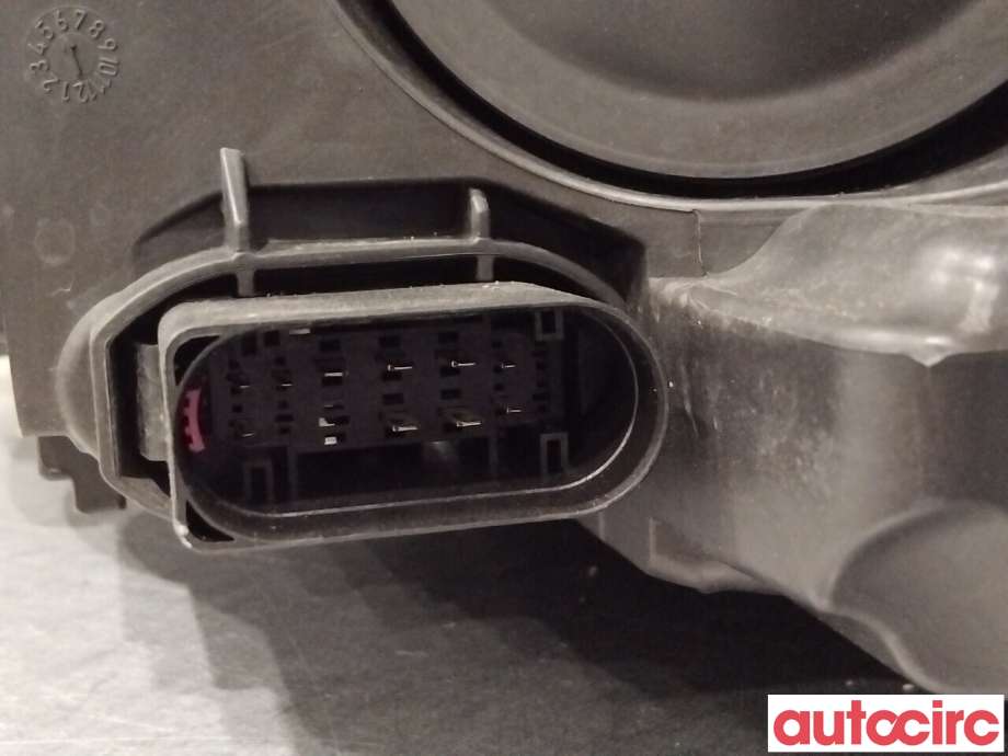 Frontlykt høyre halogen til Ford Focus 2014-2018 (Type III, Fase 2)  (FORD|2060592|F1EB-13W029-AGB)