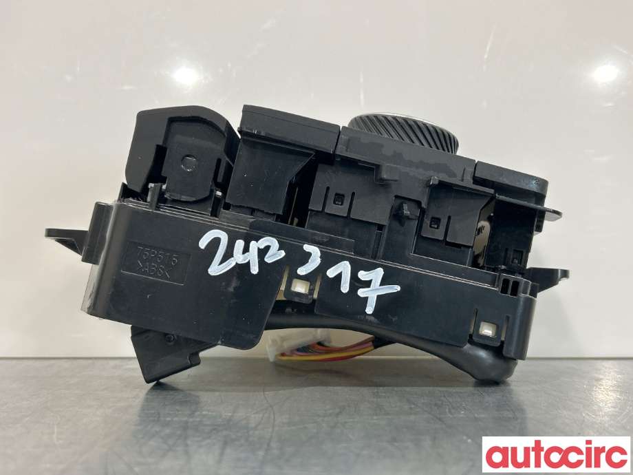 Bryter diverse til Toyota RAV4 2019-->> (Type V) (TOYOTA|8401042221|)