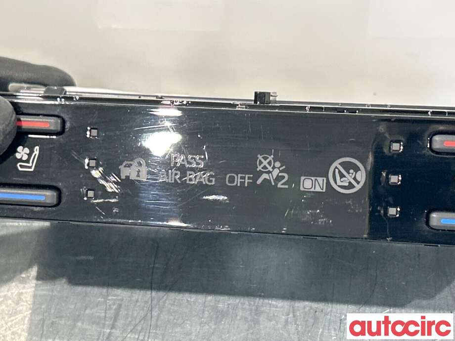 Bryter setevarme til Toyota RAV4 2019-->> (Type V) (TOYOTA|8475242070)