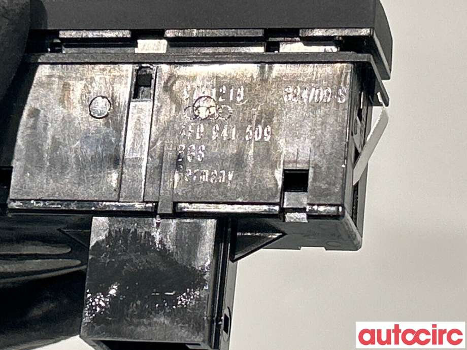 Bryter nødblink til Audi A6 2008-2011 (Type III, Fase 2) (C6) (C6) (AUDI|4F0941509)