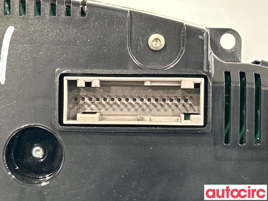 Instrumentpanel til Audi A6 2008-2011 (Type III, Fase 2) (C6) (C6) (AUDI|4F0920933P|4F0920933Q)
