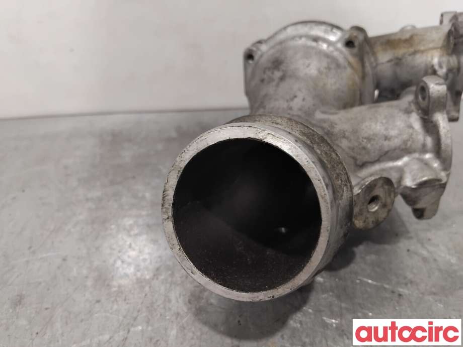 Turbo rør til Mercedes C-Klasse 2011-2014 (Fase 2) (W204) (W204) (MERCEDES|A6510901407||A6510906180)