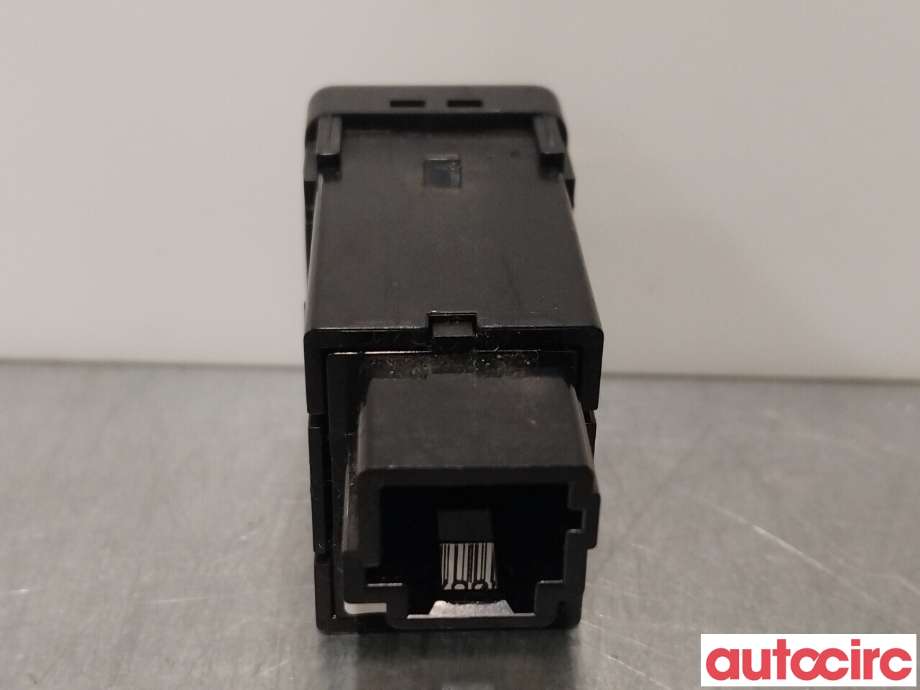 Bryter Antispinn til Nissan Juke 2010-2014 (Fase 1) (NISSAN|251451KA0A|)
