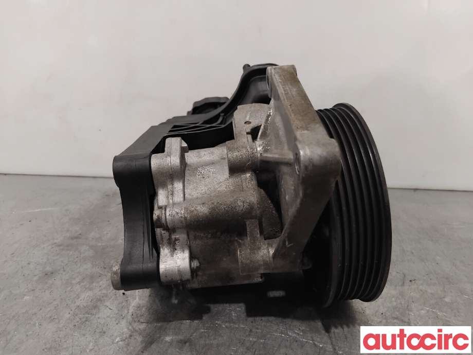 Servo pumpe mekanisk til Mercedes C-Klasse 2011-2014 (Fase 2) (W204) (W204) (MERCEDES|A0064662601|LH2115670|0064662601)