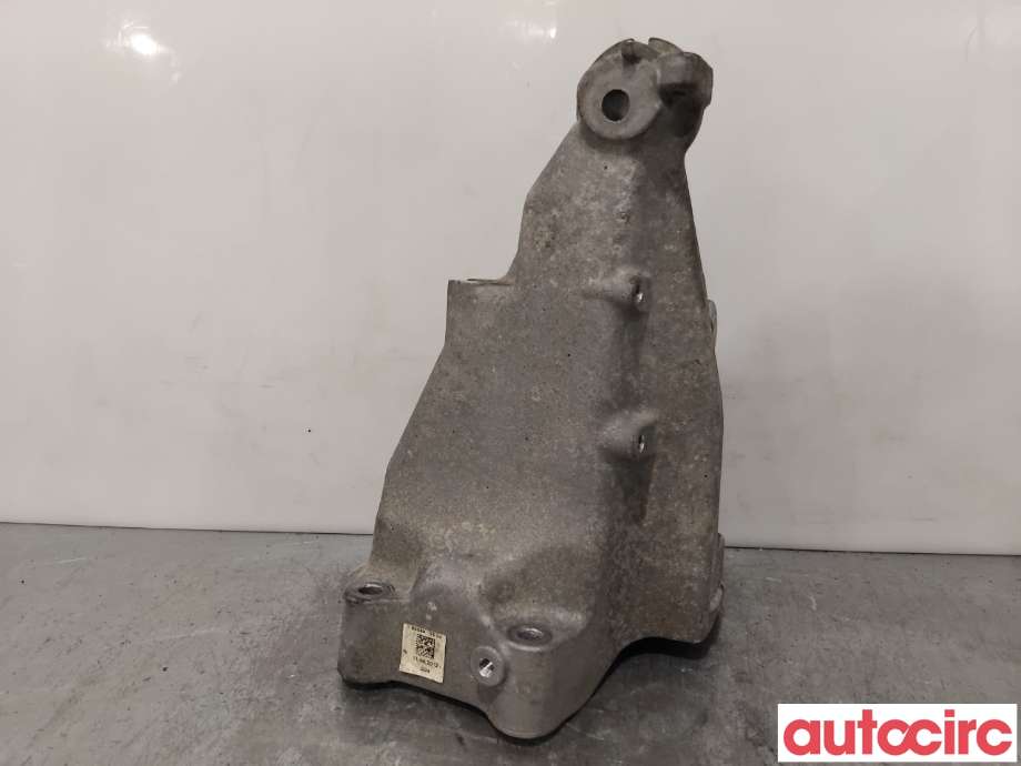 Motorfeste til Mercedes C-Klasse 2011-2014 (Fase 2) (W204) (W204) (MERCEDES|A6512231404|)