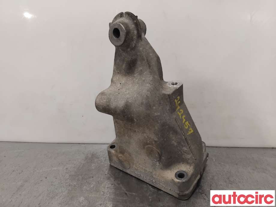 Motorfeste til Mercedes C-Klasse 2011-2014 (Fase 2) (W204) (W204) (MERCEDES|A6512231404|)