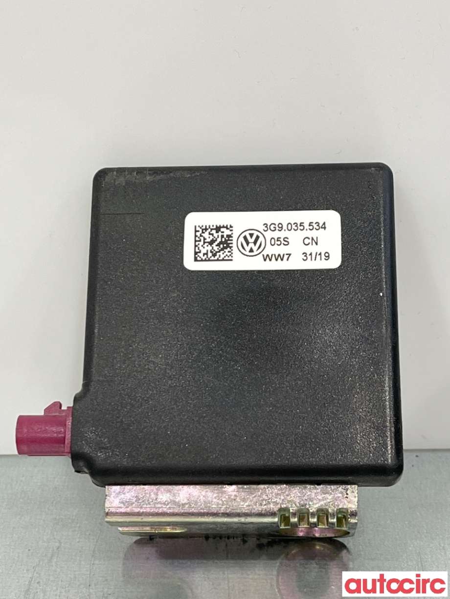Antenne forsterker til VW Passat 2015-2019 (Fase 1) (B8) (B8) (VOLKSWAGEN|3G9035534)