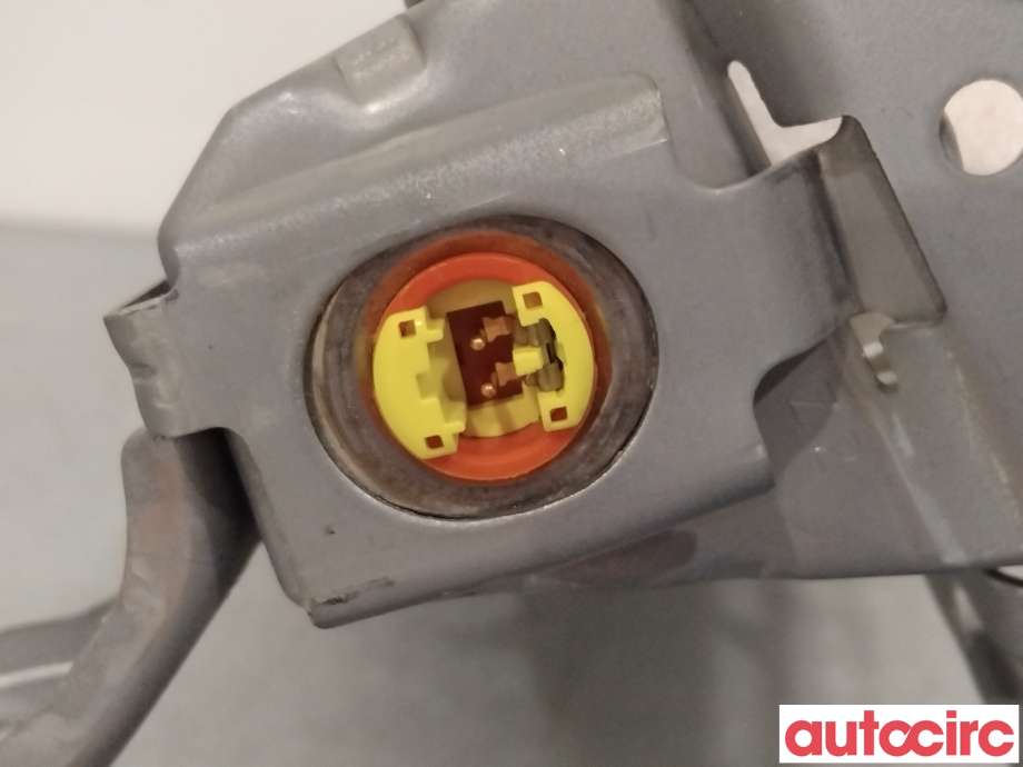 Airbag kne til Toyota Yaris 2012-2014 (Type III, Fase 1)  (TOYOTA|739000D030C0|)
