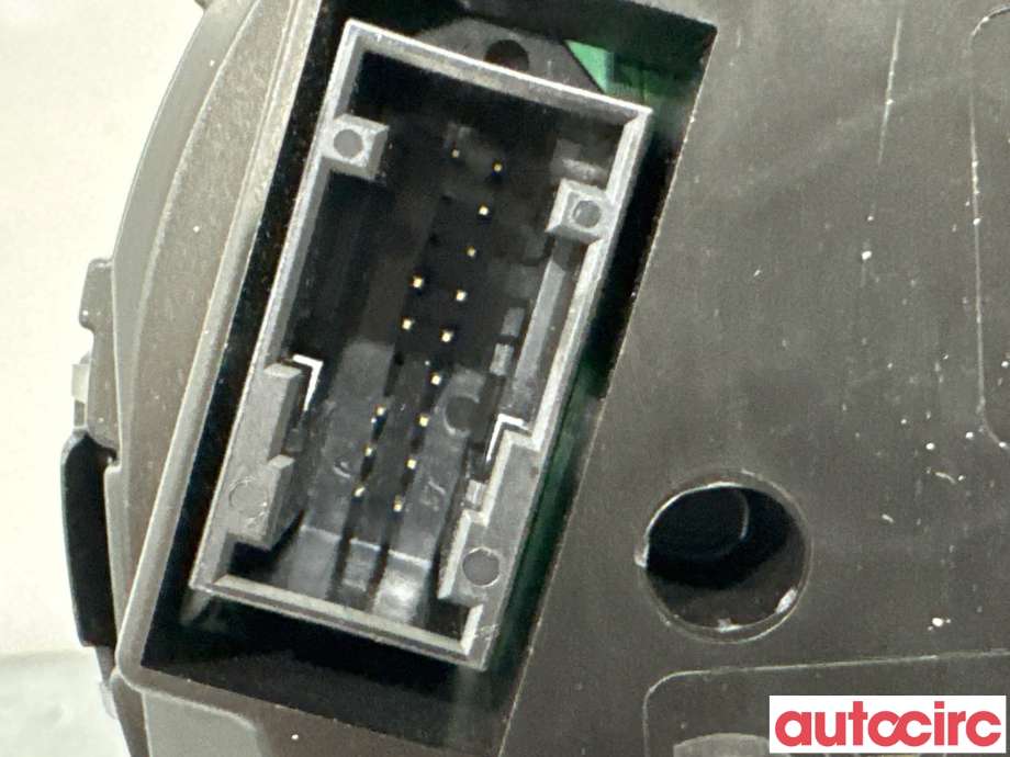 Instrumentpanel til Škoda Octavia 2013-2016 (Type III, Fase 1)  (SKODA|5E0920871D|A2C83637200)