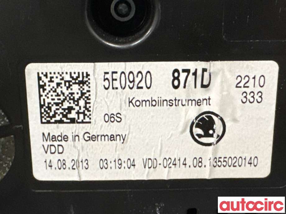Instrumentpanel til Škoda Octavia 2013-2016 (Type III, Fase 1)  (SKODA|5E0920871D|A2C83637200)