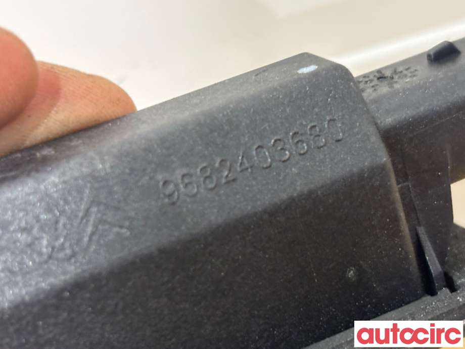 Skiltlys til Peugeot 5008 2017-->> (Type II)  (PEUGEOT|6340G3|9682403680)