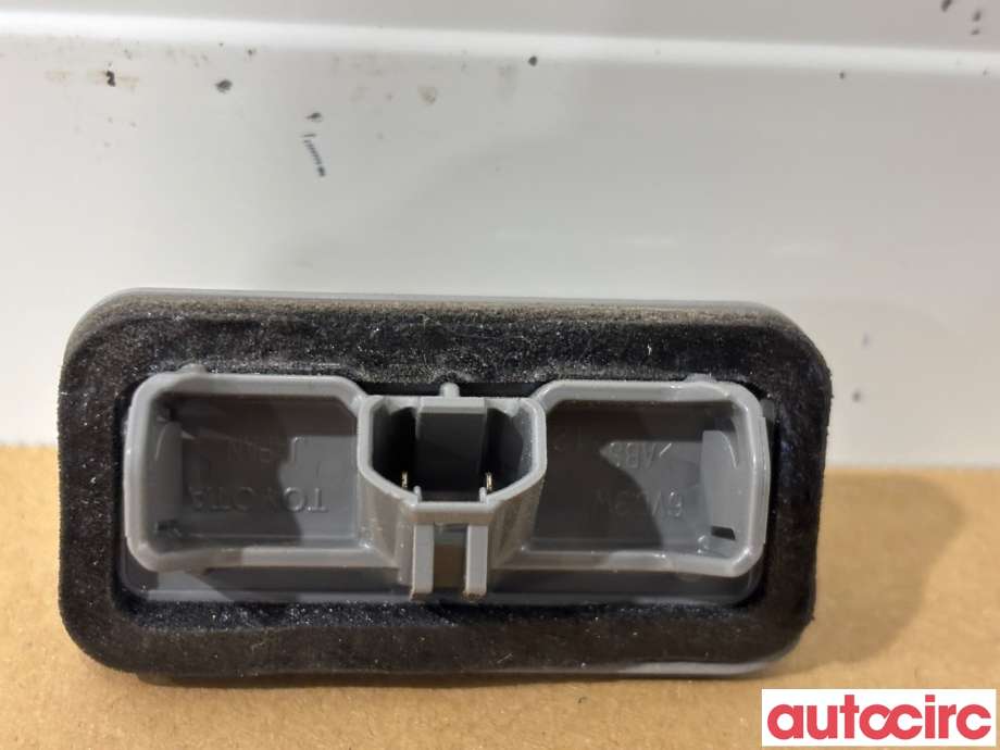Skiltlys til Toyota RAV4 2019-->> (Type V)  (TOYOTA|8127033110|)