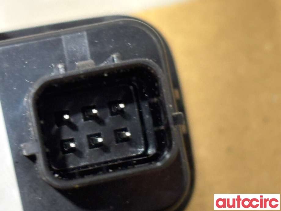 Bryter baklukeåpner til Kia EV6 2021-->>  (KIA|81880S9100WK|)