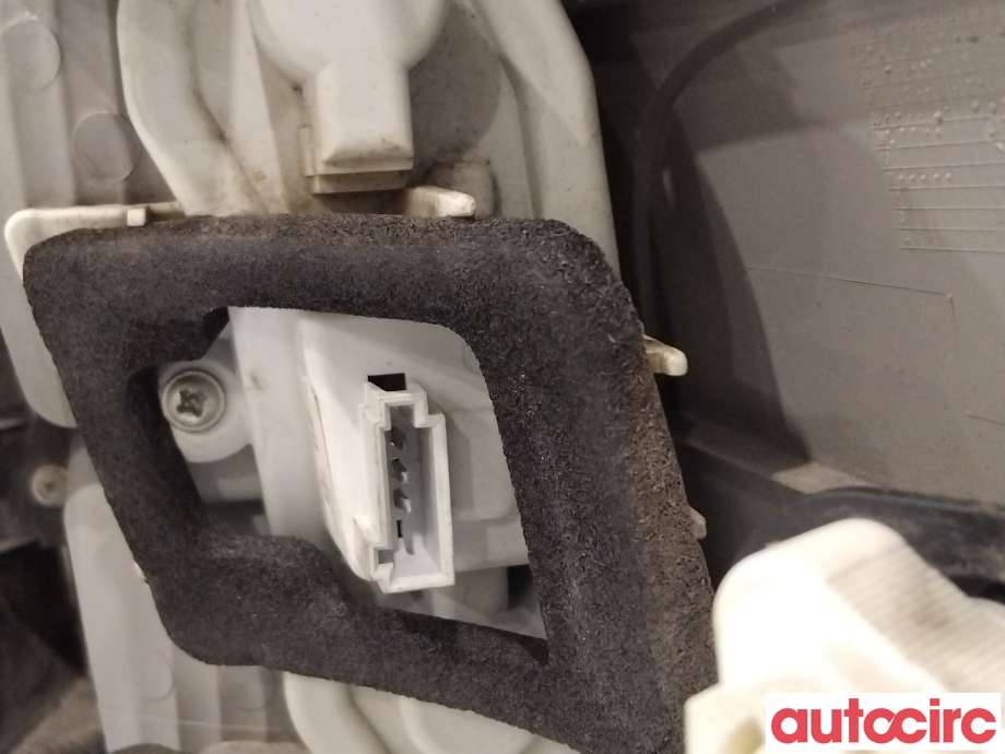 Baklykt venstre til Opel Vectra C 2005-2008 (Type II)  (OPEL|93177995)