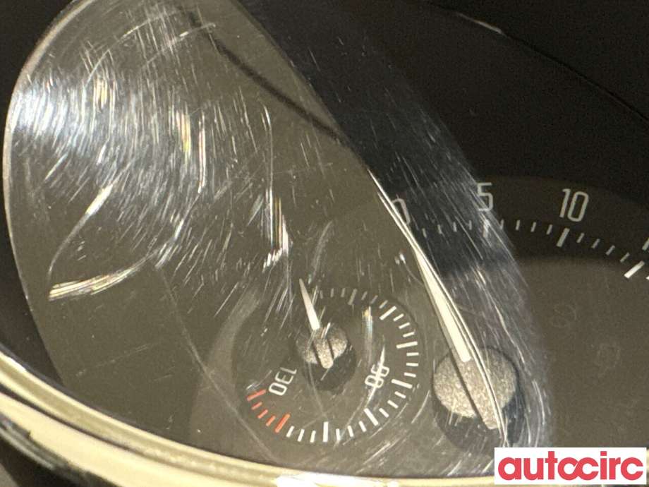 Instrumentpanel til Škoda Yeti 2009-2013 (Fase 1)  (SKODA|5L0920840E|A2C63296336)