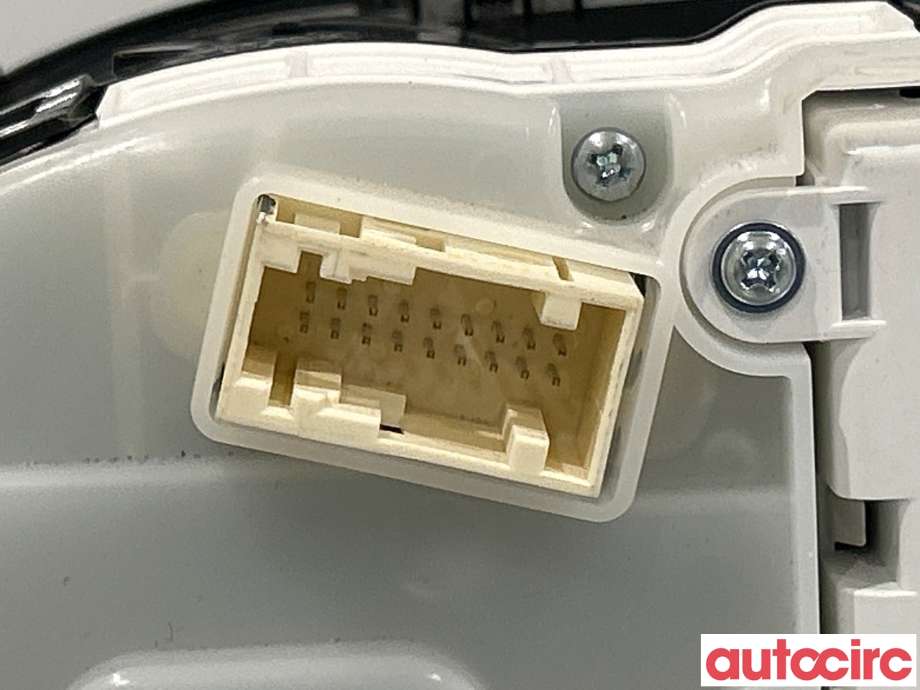 Instrumentpanel til Peugeot 2008 2013-2019 (Type I)  (PEUGEOT|9822703680|9813872980|9814696980)