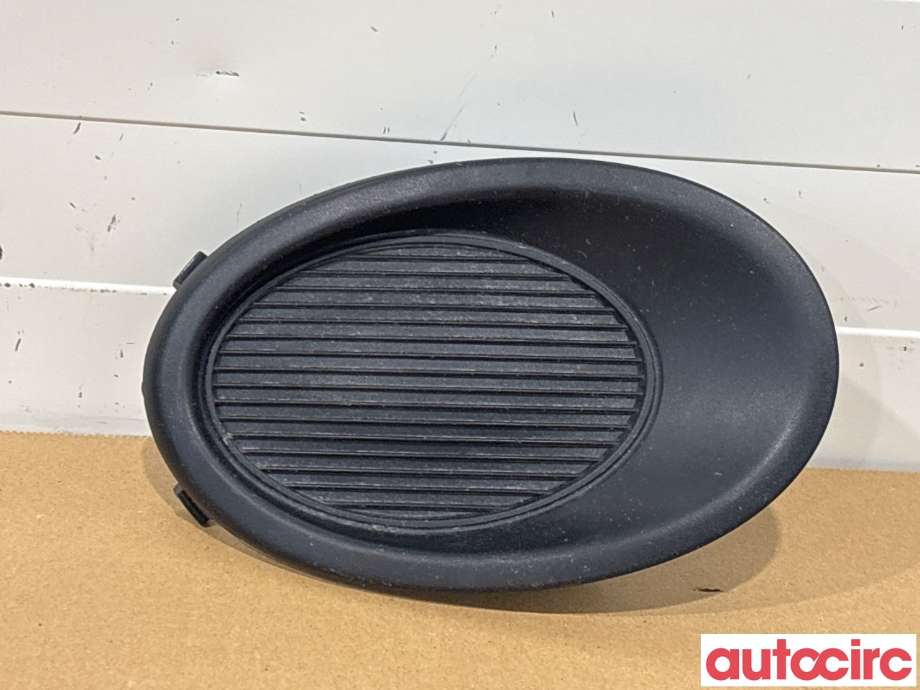 Grill venstre til Nissan Qashqai, 2010-2014 (Type I, Fase 2)  (NISSAN|62257BR00A)