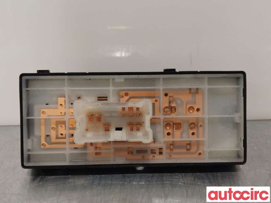 Bryter ruteheis til Nissan Qashqai 2014-2021 (Type II)  (NISSAN|254114BA0A|)