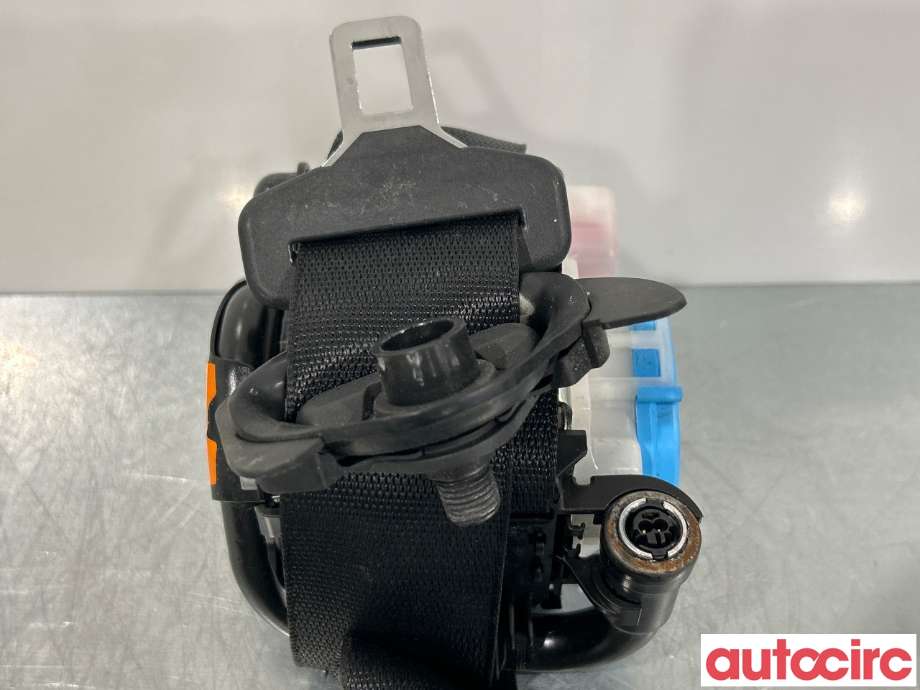 Sikkerhetsbelte foran høyre til Mercedes GLA 2014-2020 (X156) (X156) (MERCEDES|A1768602285|)