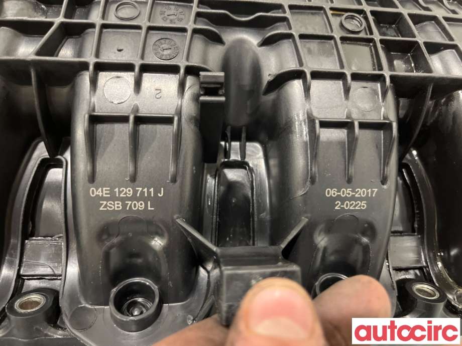 Manifold innsug til Škoda Kodiaq 2017-->>  (SKODA|04E129709L|04E129711J|04E129709AM)