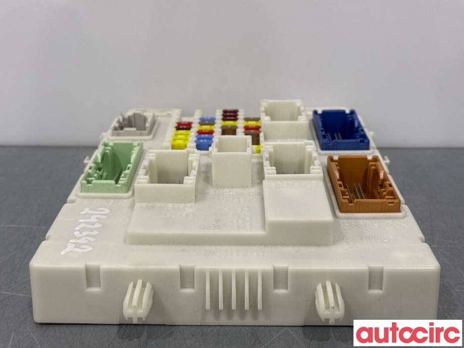 Sikringsboks til Ford Focus 2014-2018 (Type III, Fase 2)  (FORD|2227208||2506087)