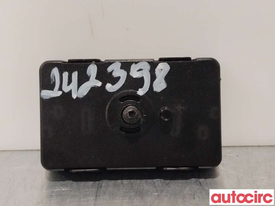Bilstereo diverse til BMW 5-Serie 2017-->> (G30/G31) (G30/G31) (BMW|65209325723|9325723)