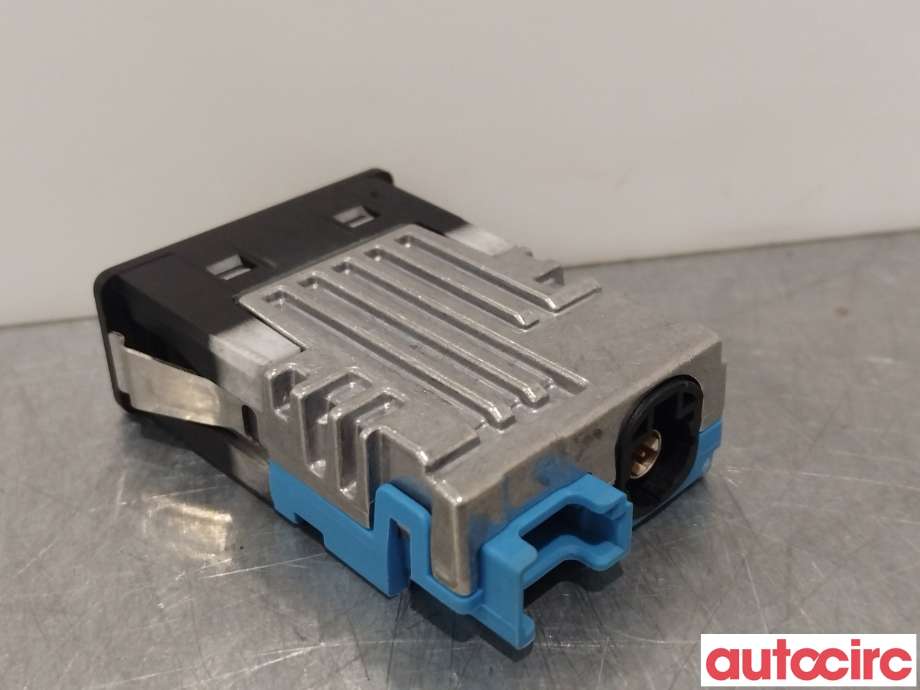 Diverse deler til BMW 5-Serie 2017-->> (G30/G31) (G30/G31) (BMW|84108711939|8711939)