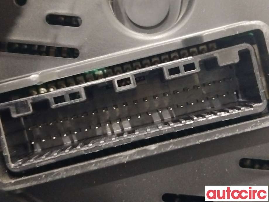 Instrumentpanel til Kia Sportage 2010-2016 (Type III) (KIA|940133U516|94013-3U576)